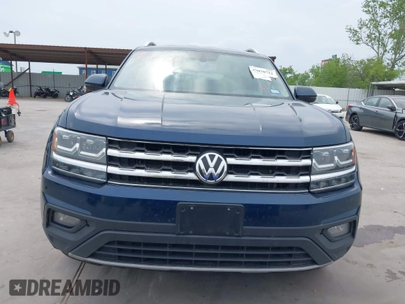 2018 Volkswagen Atlas SE z VIN 1V2KR2CA4JC532476, wystawiony jako IAAI lot #42070722 z przebiegiem 155 320 mil mil oraz . Historia ofert i sprzedaży dostępna na DreamBid. Obrazek 12.