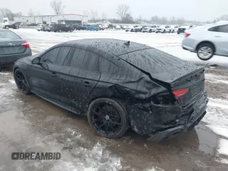 2021 Audi RS 5 Sportback z VIN WUAAWCF50MA904151, wystawiony jako IAAI lot #41172600 z przebiegiem 34 684 mil mil oraz . Historia ofert i sprzedaży dostępna na DreamBid. Obrazek 3.