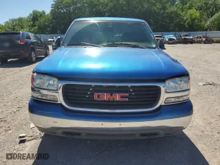 2002 GMC Sierra 1500 SLE with VIN 2GTEC19V221415765, listed as a Copart auction lot 57621414 with 205,416 mi miles and Salvage Title. Bid and sale history available at carsss.com. Image 5.
