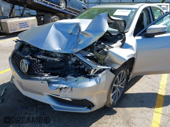 2018 Acura TLX Technology z VIN 19UUB3F53JA001771, wystawiony jako IAAI lot #42291875 z przebiegiem Nie podano mil oraz . Historia ofert i sprzedaży dostępna na DreamBid. Obrazek 6.