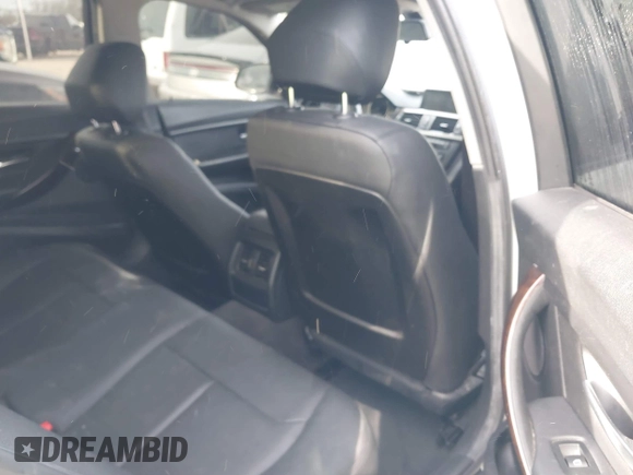 2015 BMW 3 Series 320i with VIN WBA3B1G56FNT64298, listed as a IAAI auction lot 41695116 with 125,926 mi miles. Bid and sale history available at carsss.com. Image 8.