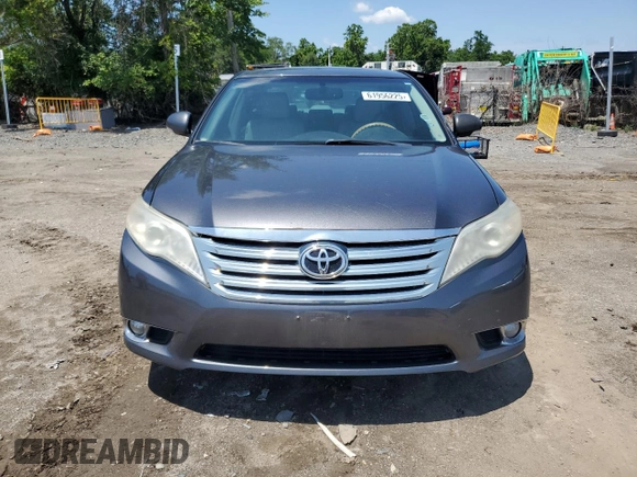 2011 Toyota Avalon with VIN 4T1BK3DB3BU428068, listed as a Copart auction lot 61956225 with 248,119 mi miles and Clean title. Bid and sale history available at DreamBid. Image 5.