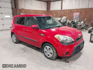 2013 Kia Soul with VIN KNDJT2A57D7606670, listed as a IAAI auction lot 42058355 with 178,057 mi miles. Bid and sale history available at carsss.com. Image 1.