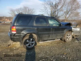2003 Ford Escape Limited with VIN 1FMCU94183KC75824, listed as a Copart auction lot 86476034 with 92,424 mi miles and Salvage Title. Bid and sale history available at carsss.com. Image 3.