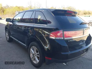 2008 Lincoln MKX with VIN 2LMDU68C78BJ24218, listed as a IAAI auction lot 41227522 with 180,137 mi miles. Bid and sale history available at carsss.com. Image 3.