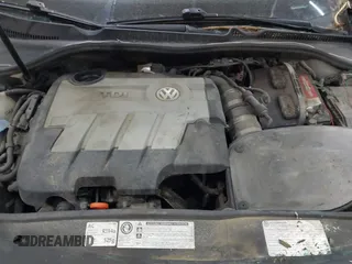 2012 Volkswagen Golf TDI with VIN WVWNM7AJ8CW333137, listed as a IAAI auction lot 42585466 with 213,587 mi miles and . Bid and sale history available at DreamBid. Image 10.