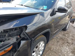 2014 Jeep Cherokee Limited with VIN 1C4PJMDS3EW211129, listed as a IAAI auction lot 41877310 with 91,791 mi miles and . Bid and sale history available at DreamBid. Image 20.