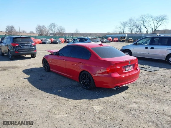 2011 BMW 3 Series 328i with VIN WBAPH7C56BE723684, listed as a IAAI auction lot 41762548 with 138,461 mi miles. Bid and sale history available at carsss.com. Image 3.