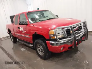 2006 GMC Sierra 2500HD SLE1 with VIN 1GTHK29U06E154184, listed as a IAAI auction lot 42324163 with 172,015 mi miles and . Bid and sale history available at DreamBid. Image 1.