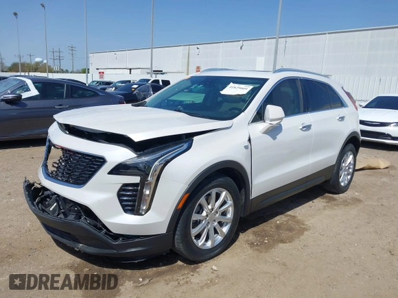 2020 Cadillac XT4 FWD Luxury with VIN 1GYAZAR40LF139918, listed as a IAAI auction lot 41829009 with 42,742 mi miles. Bid and sale history available at carsss.com. Image 18.