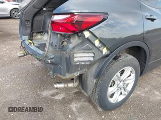 2020 Chevrolet Blazer LT z VIN 3GNKBHRS8LS615132, wystawiony jako IAAI lot #41902552 z przebiegiem 107 234 mil mil oraz . Historia ofert i sprzedaży dostępna na DreamBid. Obrazek 19.