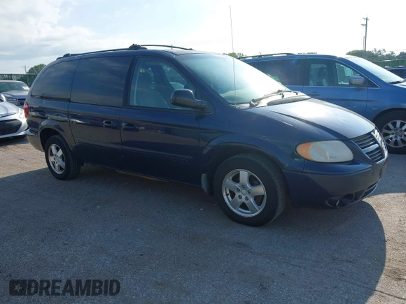 2005 Dodge Caravan SXT with VIN 2D4GP44L65R565519, listed as a IAAI auction lot 42730269 with 124,848 mi miles and . Bid and sale history available at DreamBid. Image 1.