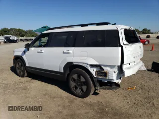 2024 Hyundai Santa Fe Hybrid SEL with VIN 5NMP2DG19RH003281, listed as a Copart auction lot 73176264 with 7,241 mi miles and Salvage Title. Bid and sale history available at carsss.com. Image 2.