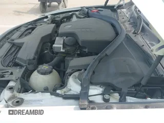 2015 BMW 4 Series 428i xDrive z VIN WBA4A7C51FD415440, wystawiony jako IAAI lot #42378459 z przebiegiem 116 445 mil mil oraz . Historia ofert i sprzedaży dostępna na DreamBid. Obrazek 19.