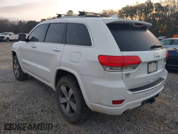 2015 Jeep Grand Cherokee High Altitude with VIN 1C4RJECG8FC175565, listed as a IAAI auction lot 41733248 with 107,947 mi miles. Bid and sale history available at carsss.com. Image 3.