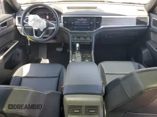 2023 Volkswagen Atlas SE z VIN 1V2JE2CAXPC216712, wystawiony jako Copart lot #58608325 z przebiegiem 22 649 mil mil oraz Szkoda całkowita • Salvage title. Historia ofert i sprzedaży dostępna na DreamBid. Obrazek 8.