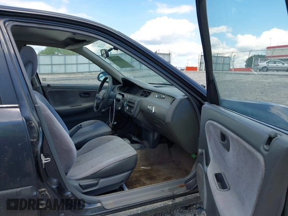 1992 Honda Civic DX z VIN 1HGEG8542NL032175, wystawiony jako IAAI lot #42187328 z przebiegiem 279 877 mil mil oraz . Historia ofert i sprzedaży dostępna na DreamBid. Obrazek 5.