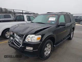 2010 Ford Explorer XLT z VIN 1FMEU6DE5AUA15196, wystawiony jako IAAI lot #41534546 z przebiegiem 86 328 mil mil oraz . Historia ofert i sprzedaży dostępna na DreamBid. Obrazek 20.