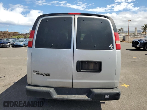 2011 Chevrolet Express Passenger LS z VIN 1GNSGBF4XB1169764, wystawiony jako Copart lot #64512794 z przebiegiem 75 532 mil mil oraz Szkoda całkowita • Salvage title. Historia ofert i sprzedaży dostępna na DreamBid. Obrazek 6.