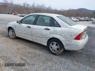 2002 Ford Focus SE with VIN 1FAFP34P02W329950, listed as a IAAI auction lot 41734561 with 114,110 mi miles and . Bid and sale history available at carsss.com. Image 3.
