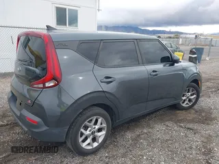 2020 Kia Soul S with VIN KNDJ23AU5L7053547, listed as a IAAI auction lot 41807125 with 109,829 mi miles. Bid and sale history available at carsss.com. Image 4.