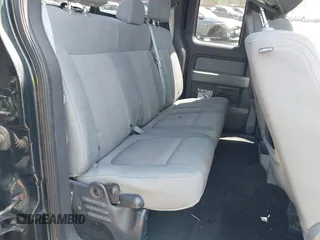 2013 Ford F-150 XL z VIN 1FTFX1EF8DKG01708, wystawiony jako IAAI lot #42091836 z przebiegiem 233 588 mil mil oraz . Historia ofert i sprzedaży dostępna na DreamBid. Obrazek 8.