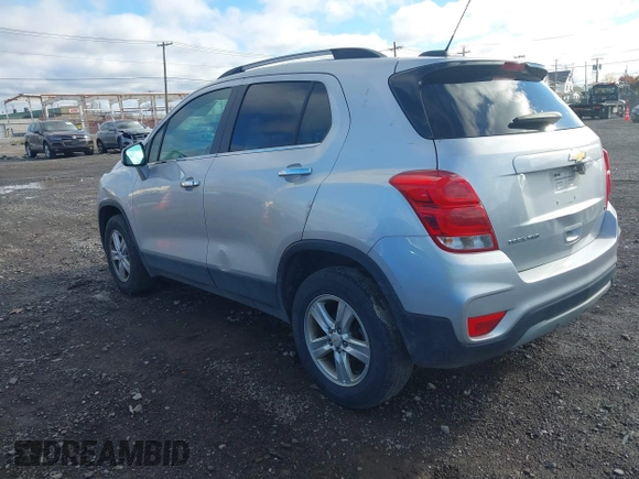 2019 Chevrolet Trax LT with VIN KL7CJPSB8KB830991, listed as a IAAI auction lot 40839908 with 89,981 mi miles. Bid and sale history available at carsss.com. Image 3.