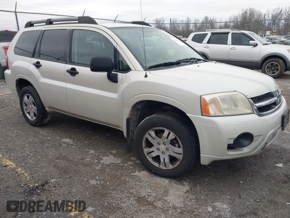 2007 Mitsubishi Endeavor LS with VIN 4A4MN21S47E075272, listed as a IAAI auction lot 41751802 with 189,090 mi miles. Bid and sale history available at carsss.com. Image 1.