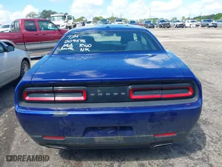 2016 Dodge Challenger SXT Plus with VIN 2C3CDZAG8GH209546, listed as a IAAI auction lot 42007800 with 162,034 mi miles. Bid and sale history available at carsss.com. Image 16.