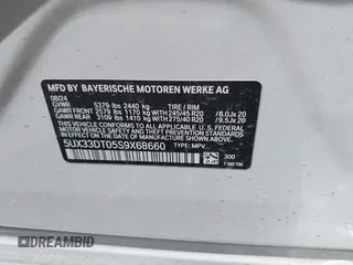 2025 BMW X4 xDrive30i z VIN 5UX33DT05S9X68660, wystawiony jako IAAI lot #41827872 z przebiegiem 8020 mil mil oraz . Historia ofert i sprzedaży dostępna na DreamBid. Obrazek 9.