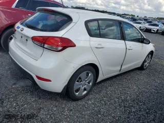 2016 Kia Forte 5-Door LX with VIN KNAFK5A81G5582884, listed as a Copart auction lot 74133944 with 8,861 mi miles and Salvage Title. Bid and sale history available at carsss.com. Image 3.
