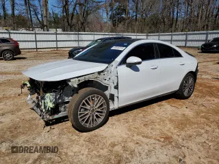 2020 Mercedes-Benz CLA 250 z VIN W1K5J4GB4LN083558, wystawiony jako Copart lot #48546915 z przebiegiem 41 948 mil mil oraz Szkoda całkowita • Salvage title. Historia ofert i sprzedaży dostępna na DreamBid. Obrazek 1.