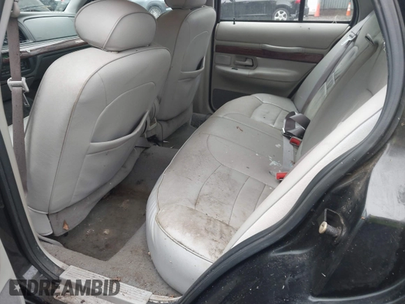 2002 Mercury Grand Marquis LS Premium z VIN 2MEFM75W42X644236, wystawiony jako IAAI lot #42276863 z przebiegiem 56 460 mil mil oraz . Historia ofert i sprzedaży dostępna na DreamBid. Obrazek 8.