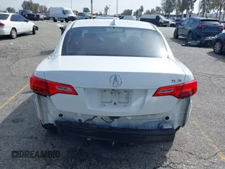 2014 Acura ILX with VIN 19VDE1F34EE011312, listed as a IAAI auction lot 41813693 with 107,032 mi miles. Bid and sale history available at carsss.com. Image 17.