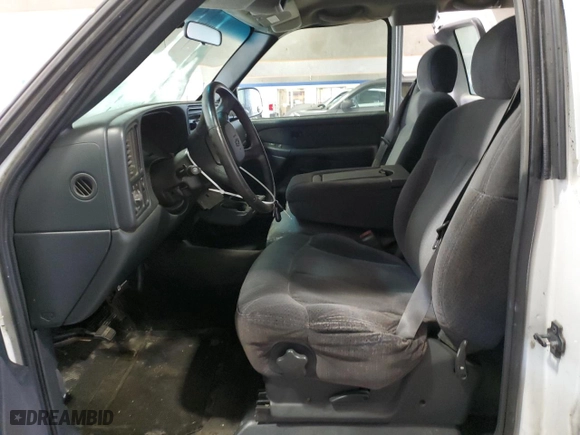 1999 Chevrolet Silverado 1500 LS with VIN 2GCEC19T7X1198025, listed as a Copart auction lot 45314655 with 161,724 mi miles and Salvage Title. Bid and sale history available at carsss.com. Image 7.