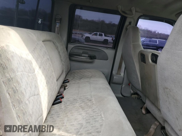 2000 Ford Super Duty F-250 XL with VIN 1FTNW21F0YEE33223, listed as a Copart auction lot 54834645 with 398,000 mi miles and Clean Title. Bid and sale history available at carsss.com. Image 10.