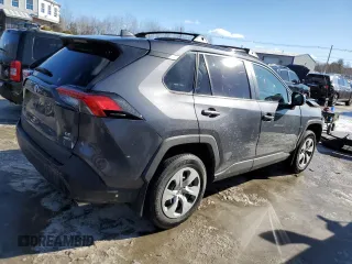 2021 Toyota RAV4 LE with VIN 2T3F1RFV3MW146912, listed as a Copart auction lot 45193955 with 40,035 mi miles and Salvage Title. Bid and sale history available at carsss.com. Image 3.