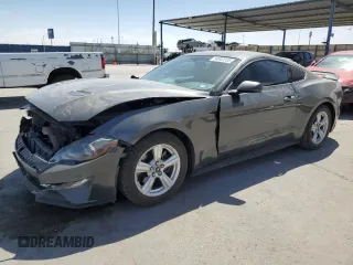 2018 Ford Mustang EcoBoost z VIN 1FA6P8TH4J5123462, wystawiony jako Copart lot #54942035 z przebiegiem 80 853 mil mil oraz Szkoda całkowita • Salvage title. Historia ofert i sprzedaży dostępna na DreamBid. Obrazek 1.