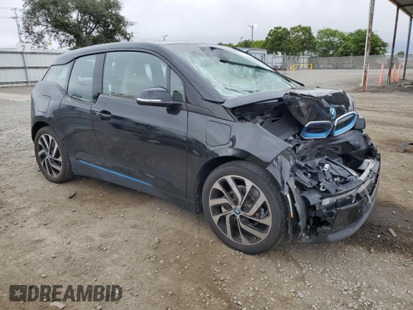 2019 BMW i3 with VIN WBY8P4C51K7D59513, listed as a Copart auction lot 59723245 with 33,759 mi miles and Salvage title. Bid and sale history available at DreamBid. Image 4.