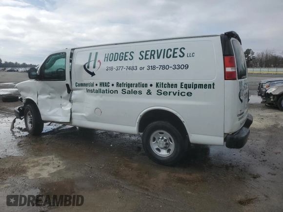 2020 Chevrolet Express Cargo Van with VIN 1GCWGAFGXL1119169, listed as a Copart auction lot 44547175 with 206,647 mi miles and Salvage Title. Bid and sale history available at carsss.com. Image 2.