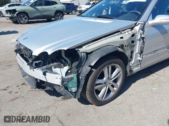 2007 Mercedes-Benz CLK 350 with VIN WDBTK56F27F228877, listed as a IAAI auction lot 42256623 with 158,017 mi miles and . Bid and sale history available at DreamBid. Image 6.