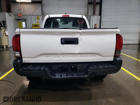2018 Toyota Tacoma SR z VIN 5TFRX5GN7JX128181, wystawiony jako Copart lot #50954515 z przebiegiem 144 125 mil mil oraz Szkoda całkowita • Salvage title. Historia ofert i sprzedaży dostępna na DreamBid. Obrazek 6.