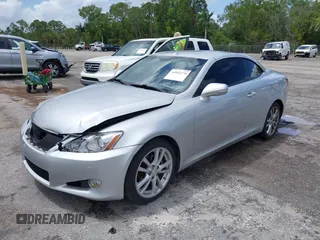 2010 Lexus IS 250 C z VIN JTHFF2C27A2509444, wystawiony jako IAAI lot #42014770 z przebiegiem 101 591 mil mil oraz . Historia ofert i sprzedaży dostępna na DreamBid. Obrazek 17.