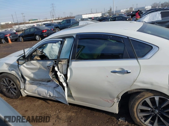 2016 Nissan Altima SR with VIN 1N4AL3AP8GC169495, listed as a IAAI auction lot 41792151 with 131,918 mi miles and . Bid and sale history available at carsss.com. Image 15.