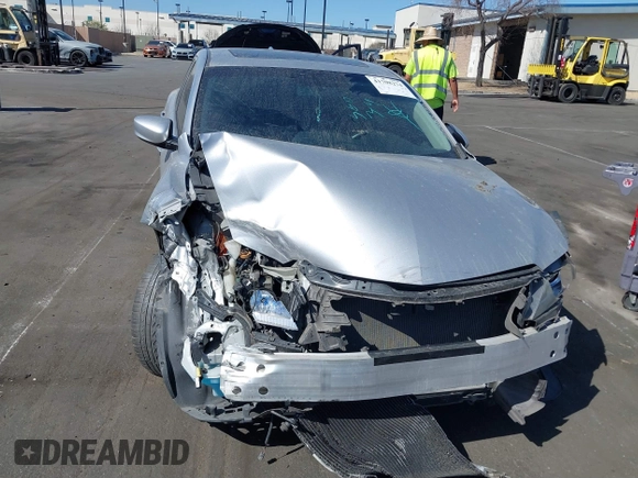2015 Acura ILX with VIN 19VDE1F30FE001149, listed as a IAAI auction lot 41708274 with 101,081 mi miles. Bid and sale history available at carsss.com. Image 6.