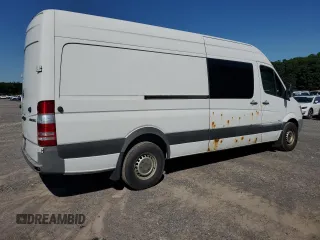 2011 Freightliner Sprinter z VIN WDRPE8CC7B5506404, wystawiony jako Copart lot #55090695 z przebiegiem 360 357 mil mil oraz Czysty tytuł • Clean title. Historia ofert i sprzedaży dostępna na DreamBid. Obrazek 3.