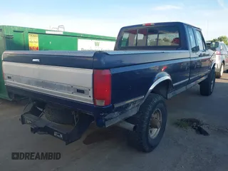 1994 Ford F-250 с VIN 1FTHX26G6RKB34866, выставлен на аукционе IAAI как лот 42422548 с пробегом Не указан миль и . История ставок и продаж доступна на DreamBid. Изображение 4.