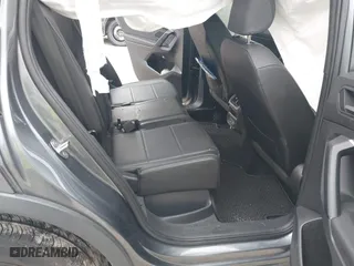 2019 Volkswagen Tiguan SE with VIN 3VV2B7AX0KM186146, listed as a IAAI auction lot 41785580 with 70,950 mi miles. Bid and sale history available at carsss.com. Image 8.