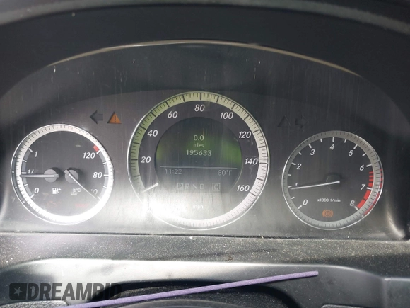 2009 Mercedes-Benz C 300 Sport z VIN WDDGF81X89R061439, wystawiony jako IAAI lot #42177083 z przebiegiem 195 633 mil mil oraz . Historia ofert i sprzedaży dostępna na DreamBid. Obrazek 7.