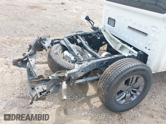 2025 Nissan Frontier S with VIN 1N6ED1EKXSN608668, listed as a IAAI auction lot 41909095 with 41 mi miles and . Bid and sale history available at DreamBid. Image 18.